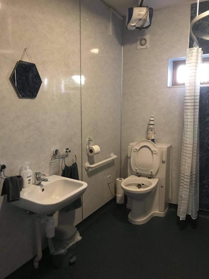 No 5 Newly Refurbished 4 Bedroom House Cononbridge المظهر الخارجي الصورة
